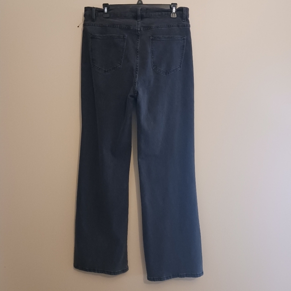 AKIRA Coal Black Jeans (NWOT) - Picture 7 of 8